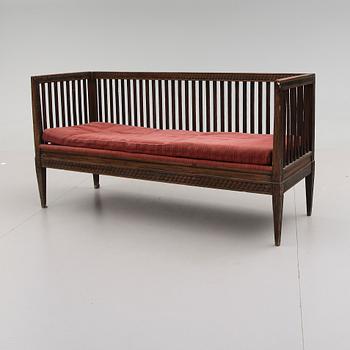 SOFFA, sengustaviansk, omkring år 1800.