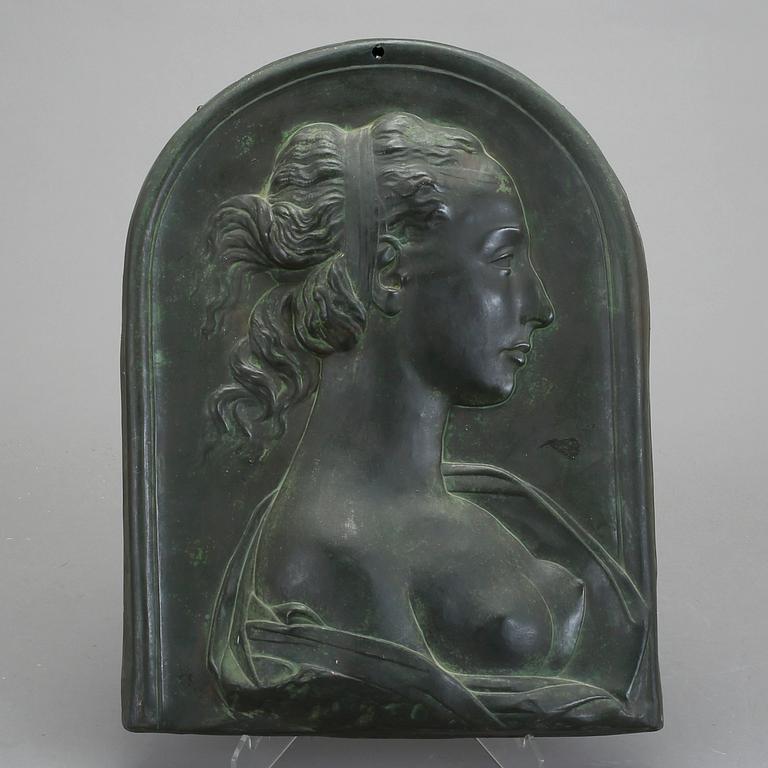 VÄGGRELIEF, patinerad koppar, 1900-talets första hälft.