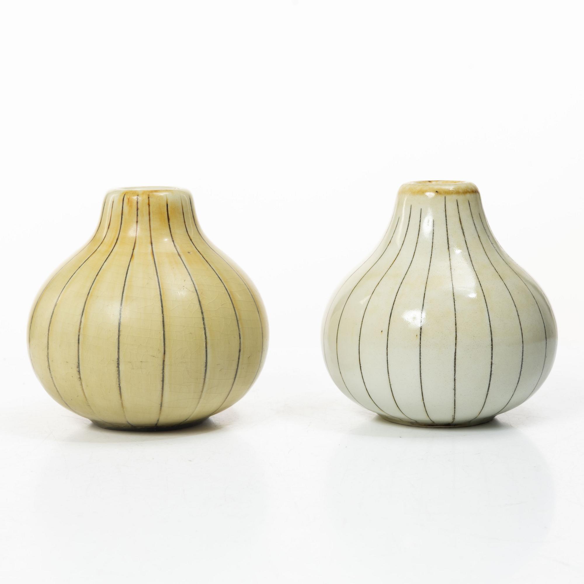Gertrud Lönegren, Two 'Miranda' stoneware vases and a dish, Rörstrand, 1936-1941.
