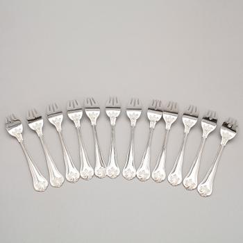 FISKBESTICK, 24 del, silver, sachsisk modell, svenska kontrollstämplar. Vikt ca 1280 gram.