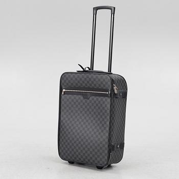Louis Vuitton, resväska, "Pégase 55", 2008.