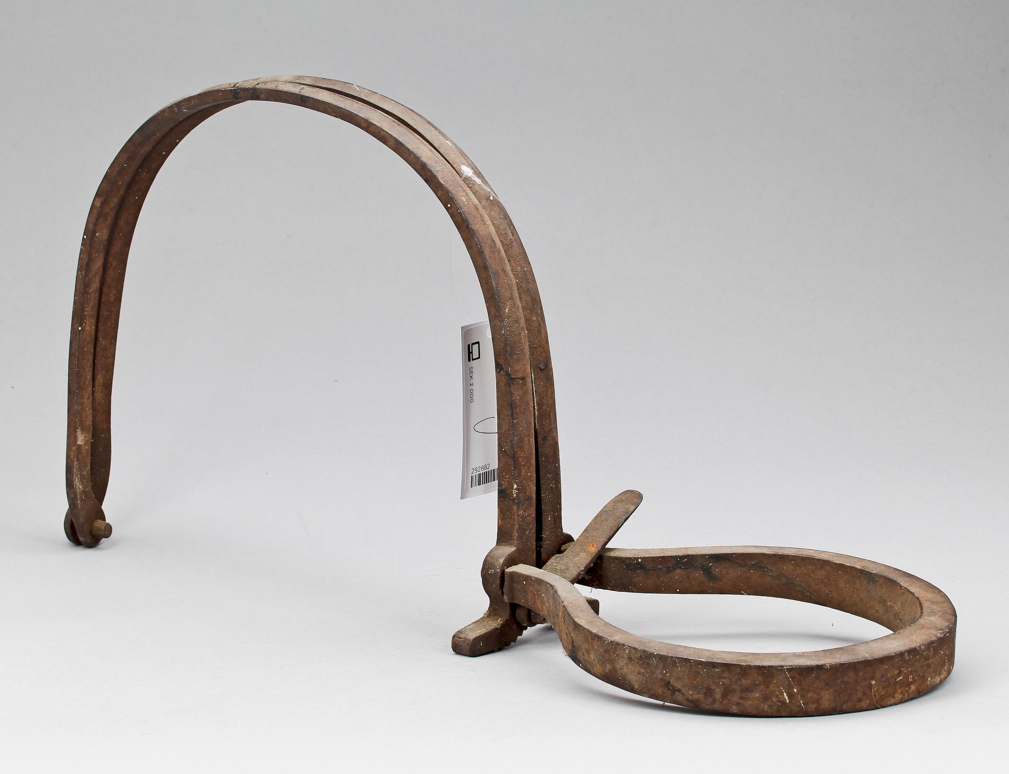 BJÖRNSAX, smidesjärn, 1800-tal.