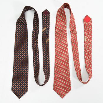 Slipsar, 2 st, Hermès och Chanel.