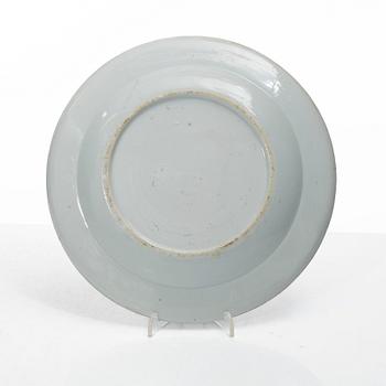 Tallrikar, ett par, porslin, Qingdynastin, Kangxi (1662-1722).