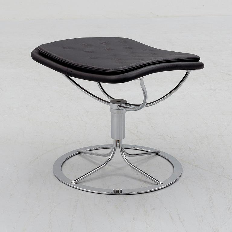 BRUNO MATHSSON "JETSON" CHAIR WITH STOOL by Bruno Mathsson, DUX.