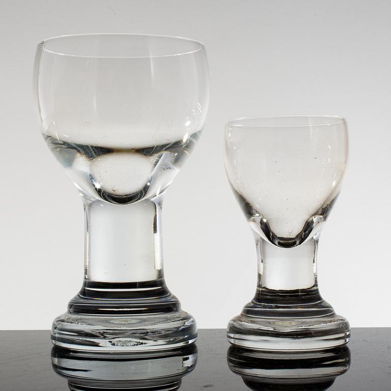 BERTIL VALLIEN, glas, 23 st, "Ballad", Kosta Boda, formgivna 1975.