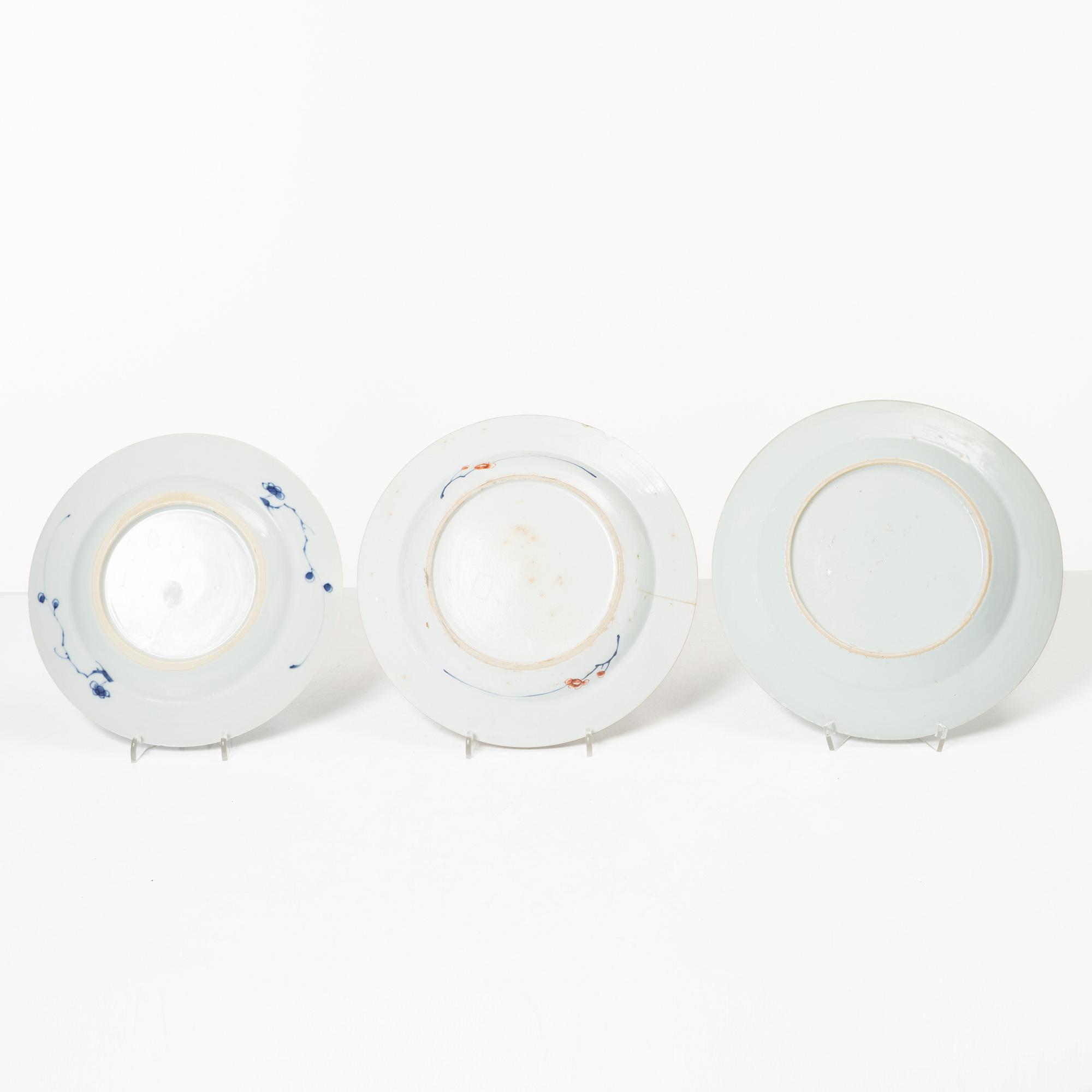 Six porcelain plates and dishes, Japan and China, 18th-19th century.