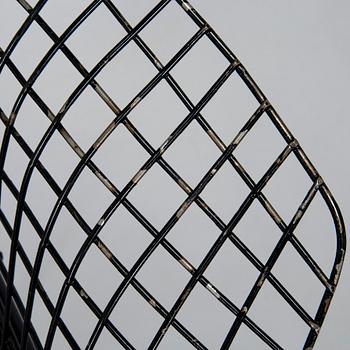 Harry Bertoia, stolar, ett par, "Diamond chair", tidigt 1960-tal.