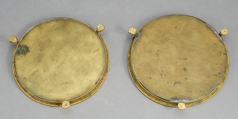 BORDSPLATEAUER, 2 stycken, 1800-tal.