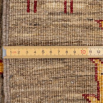 Matta, ca 205 x 155 cm.