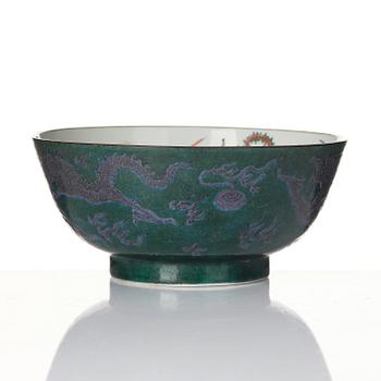 Skål, porslin. Qingdynastin, Kangxi (1662-1722).