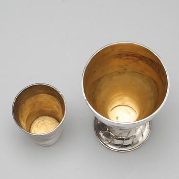 POKALER, 2 st, silver, GAB, Stockholm, 1927 och 1929. Vikt 353 g.
