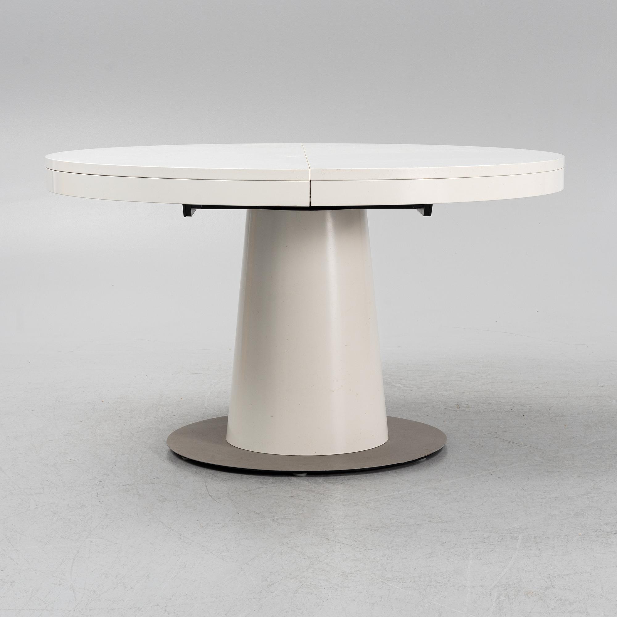 Morten Georgsen, matbord, "Granada", Bo Concept.