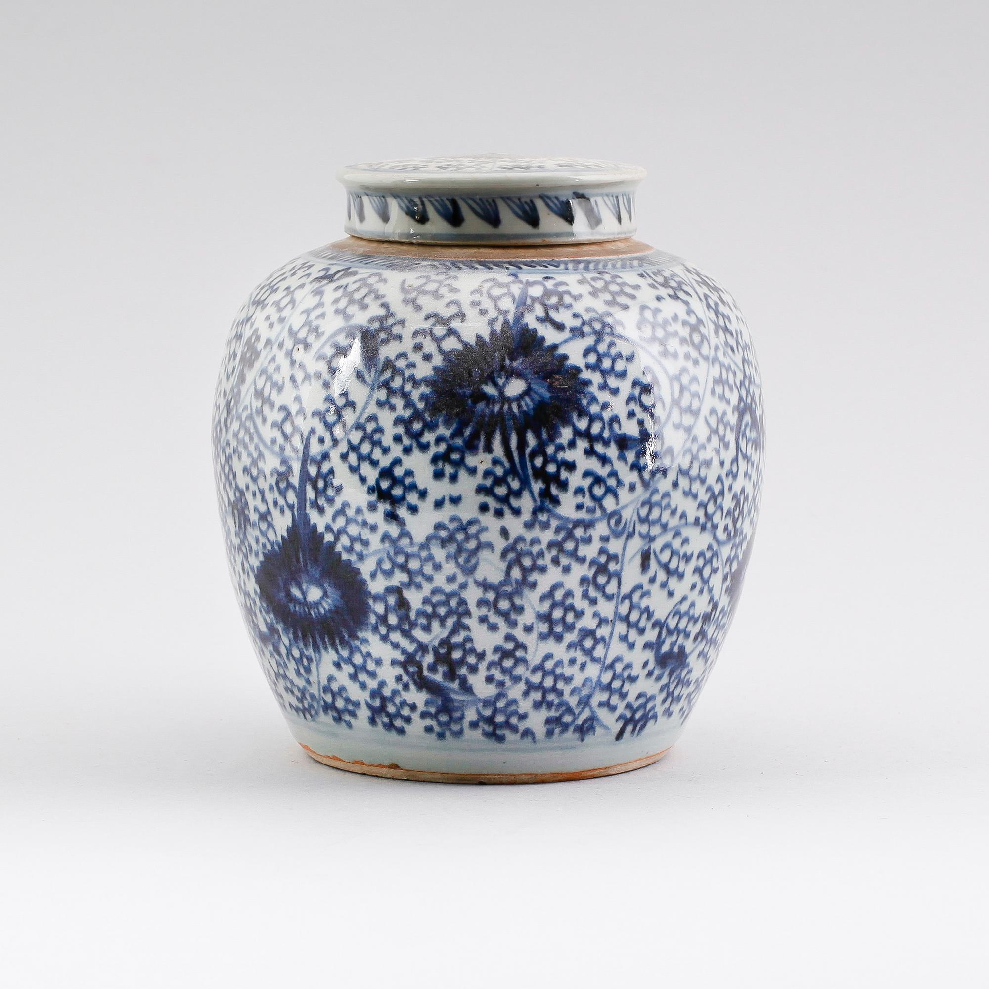 BOJAN med lock, porslin, Kina, 1700-/1800-tal.