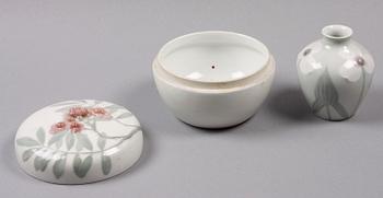 VAS SAMT LOCKASK, porslin, jugend, Karl Lindström Rörstrand. 1900-talets början.