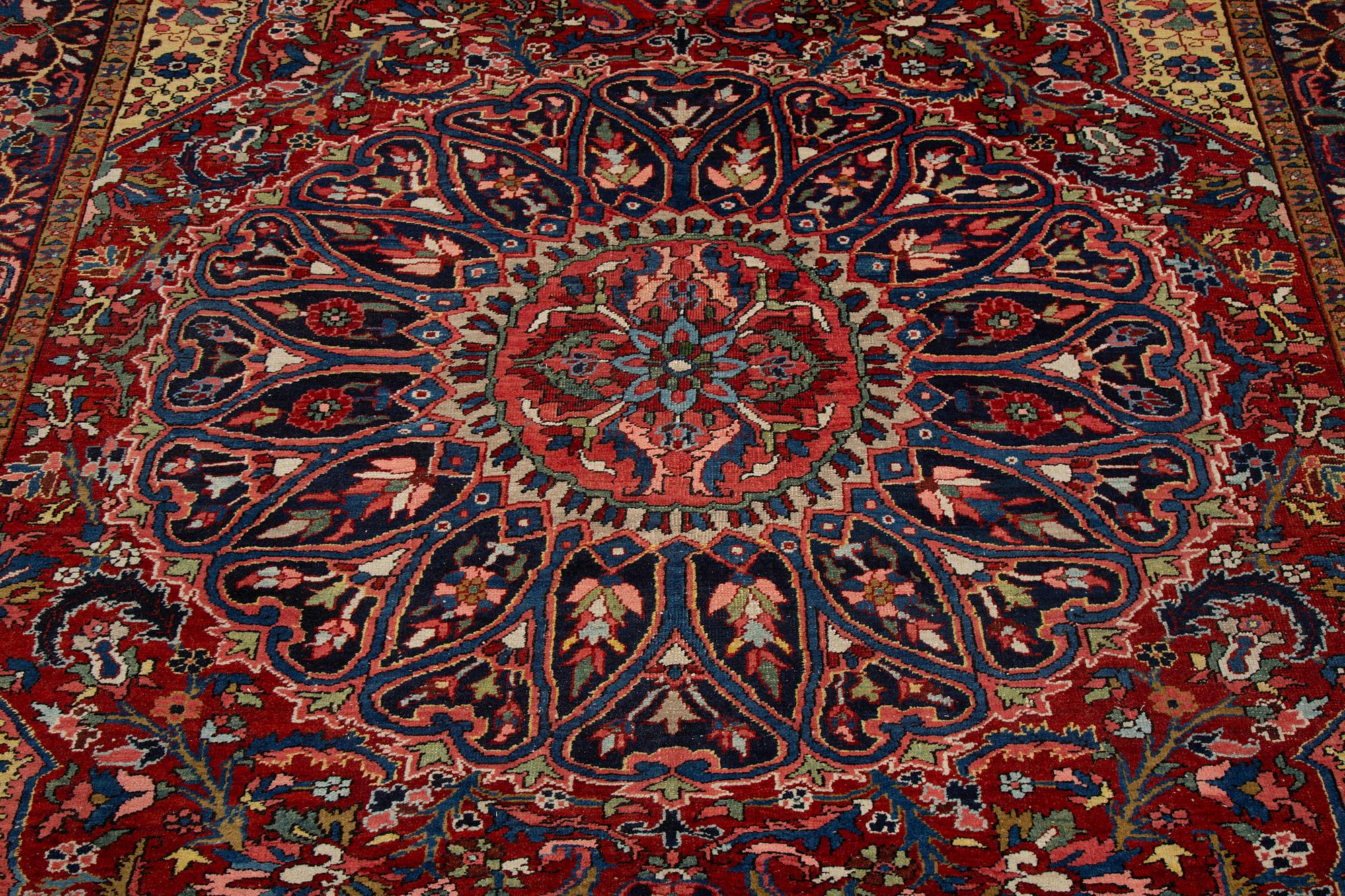 Matta, semiantik/old, Heris, ca 348 x 264 cm.