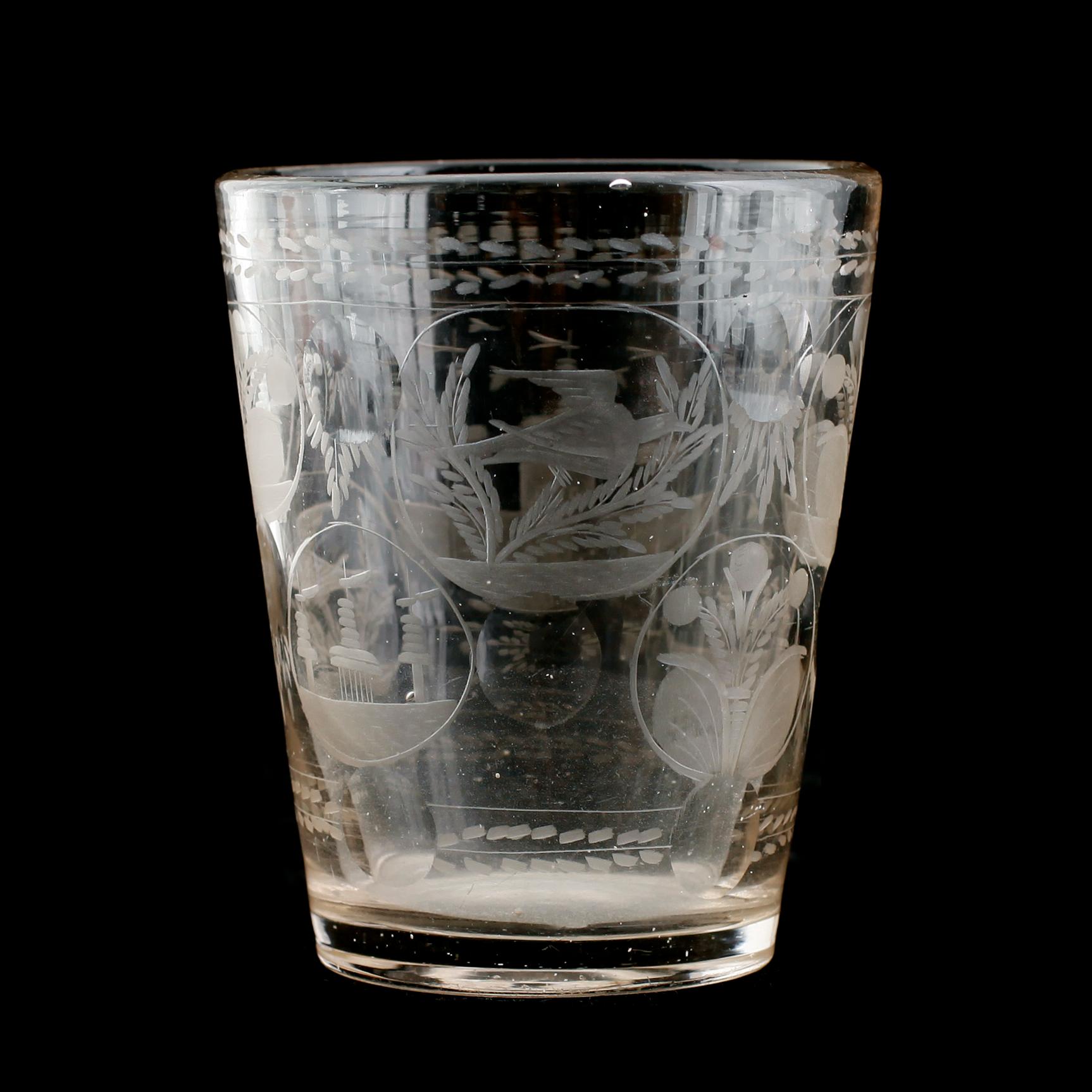 BÄGARE, glas, 1700-tal.
