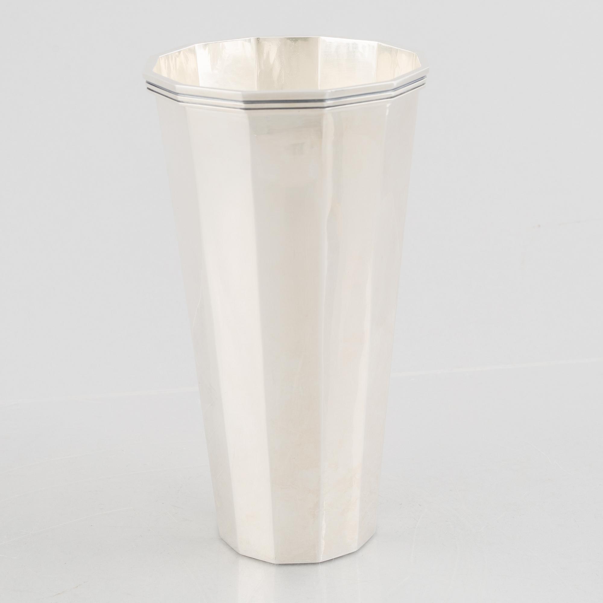 Eric Löfman, a sterling silver vase, MGAB, 1975.