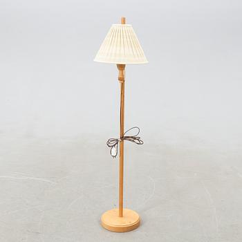 Carl Malmsten, golvlampa "Staken".