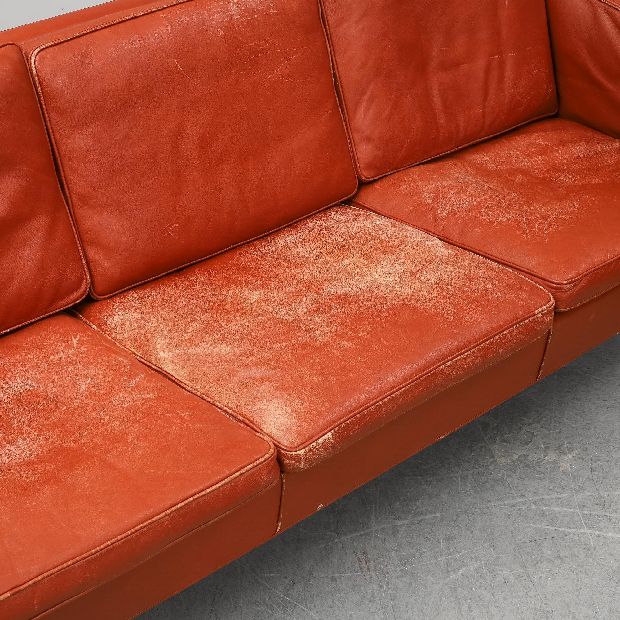 A model 2209 sofa and easy chair by Børge Mogensen for Fredericia Stolefabrik.