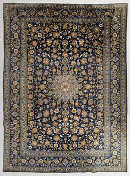 A Keshan carpet, ca 404 x 297 cm.