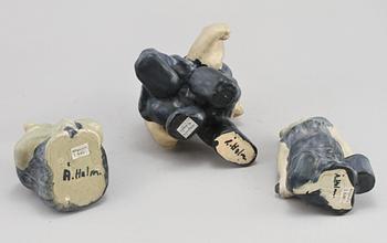 FIGURINER, 3 st, stengods, Åke Holm, 1900-talets andra hälft.
