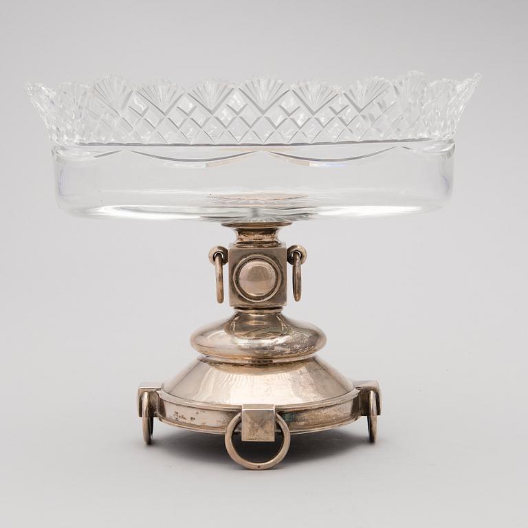 A RUSSIAN SILVER AND CUT GLASS BOWL ON FOOT, Gratchev St:Petersburg, 1896.