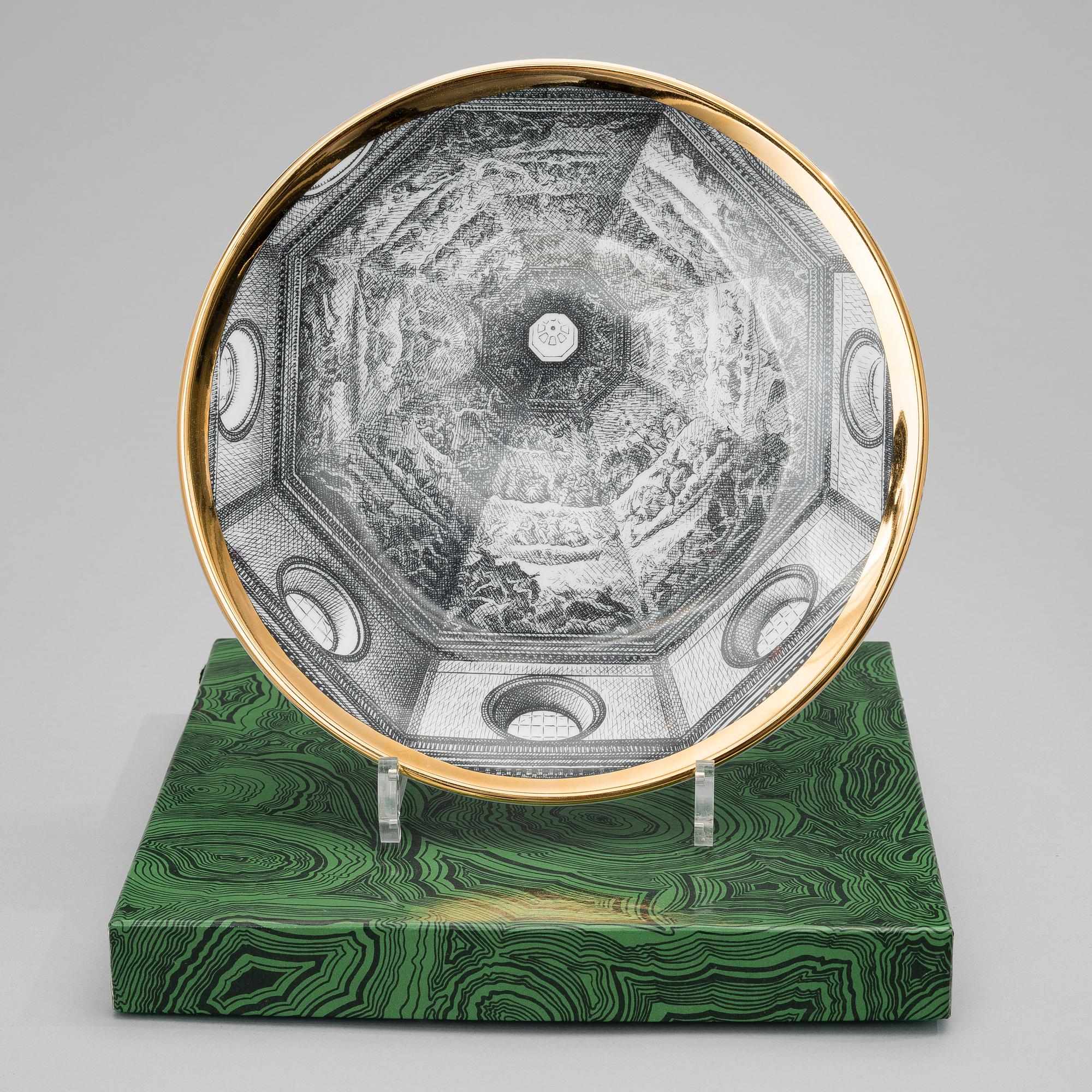 PIERO FORNASETTI, DECORATIVE PLATES, 7 pcs, porcelain, "Cupole d´Italia", Milan, 1960-70´s.