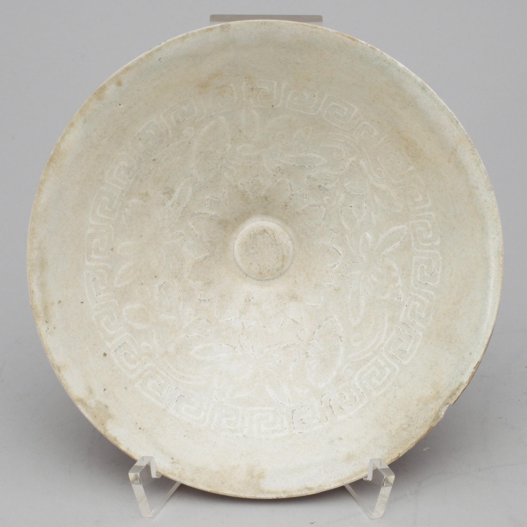 SKÅLFAT, keramik, troligen Yuan dynastin (1279-1368).