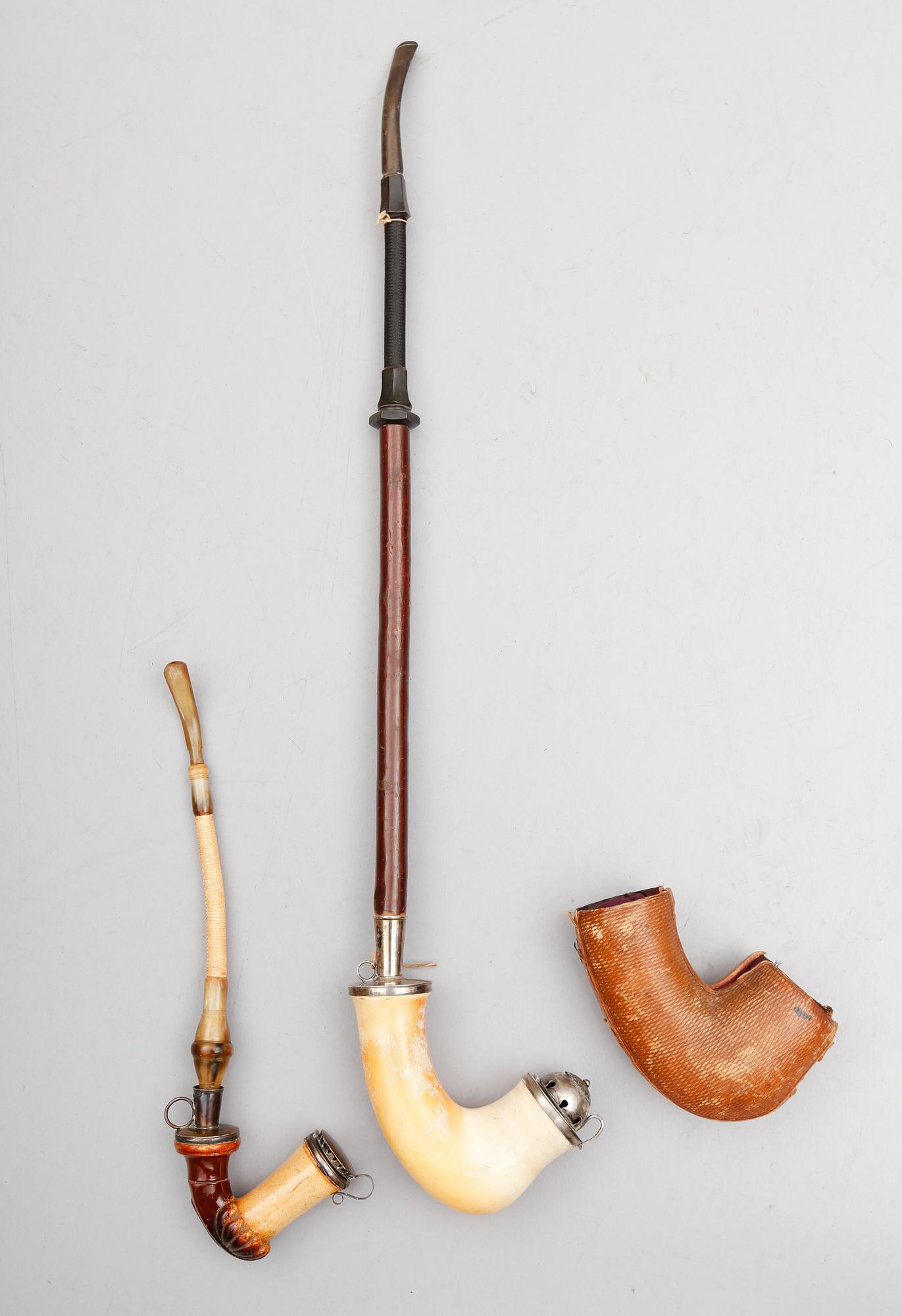 LÅNGPIPOR, 2 st, 1800-tal.