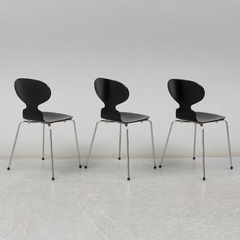 ARNE JACOBSEN, stolar, 3 st, "Myran", Fritz Hansen Danmark, 2005.