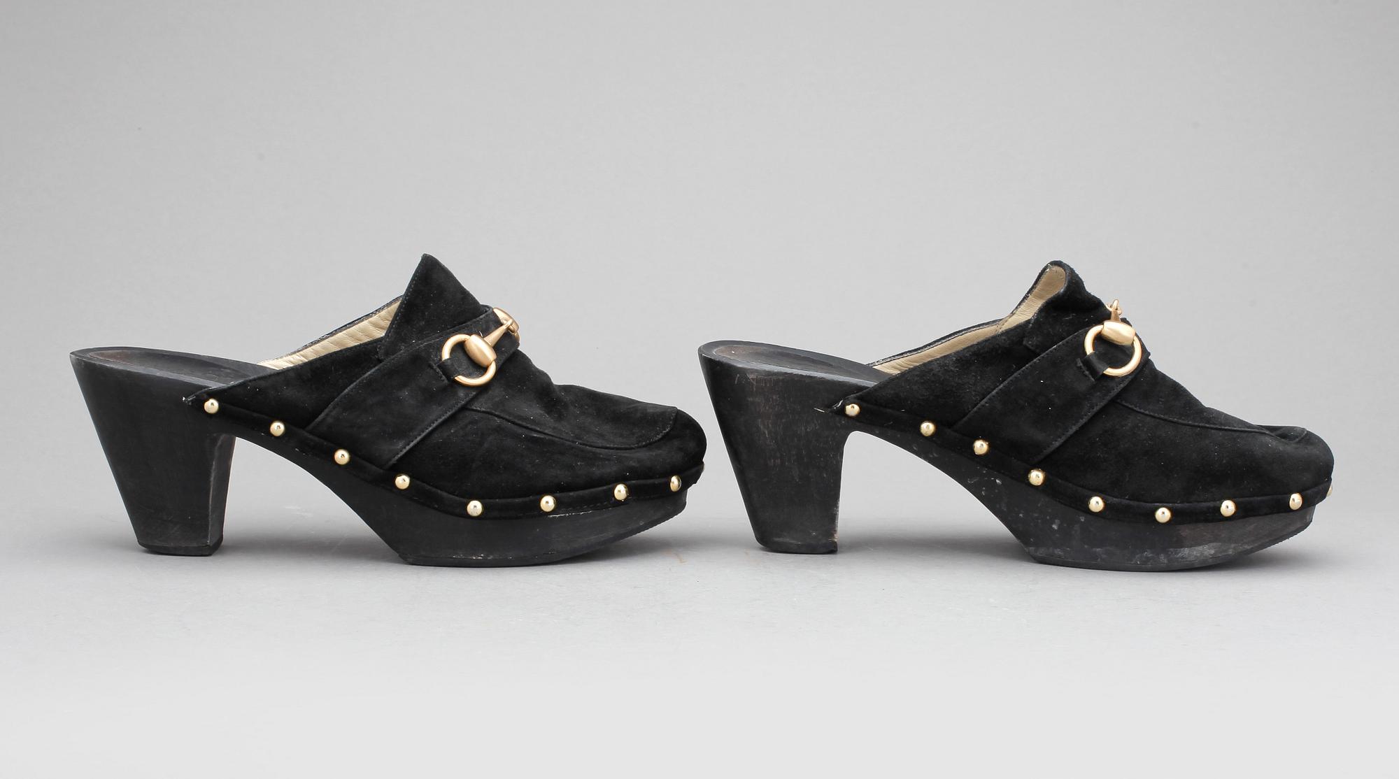 SKOR, ett par slip in, Gucci.