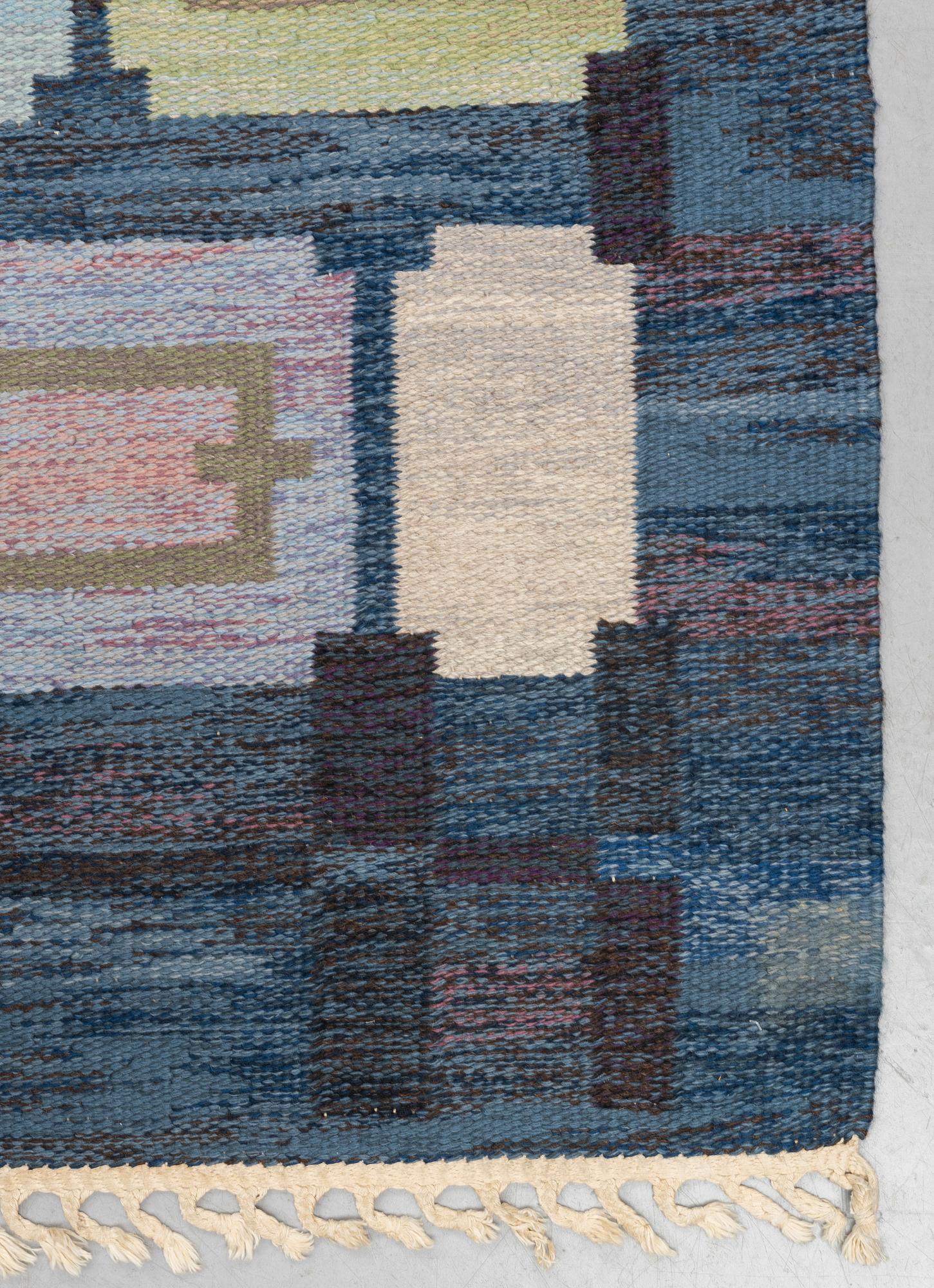 Judith Johansson, matta "Spise Hall", rölakan, 275 x 224 cm. Signerad JJ.