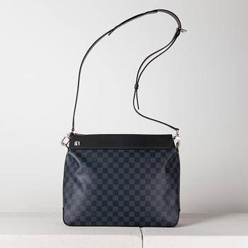 VÄSKA, "Messenger Greenwich", Louis Vuitton.