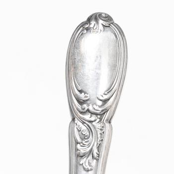 Twelve French silver knives, Hènin & Cie, Paris, circa 1900.