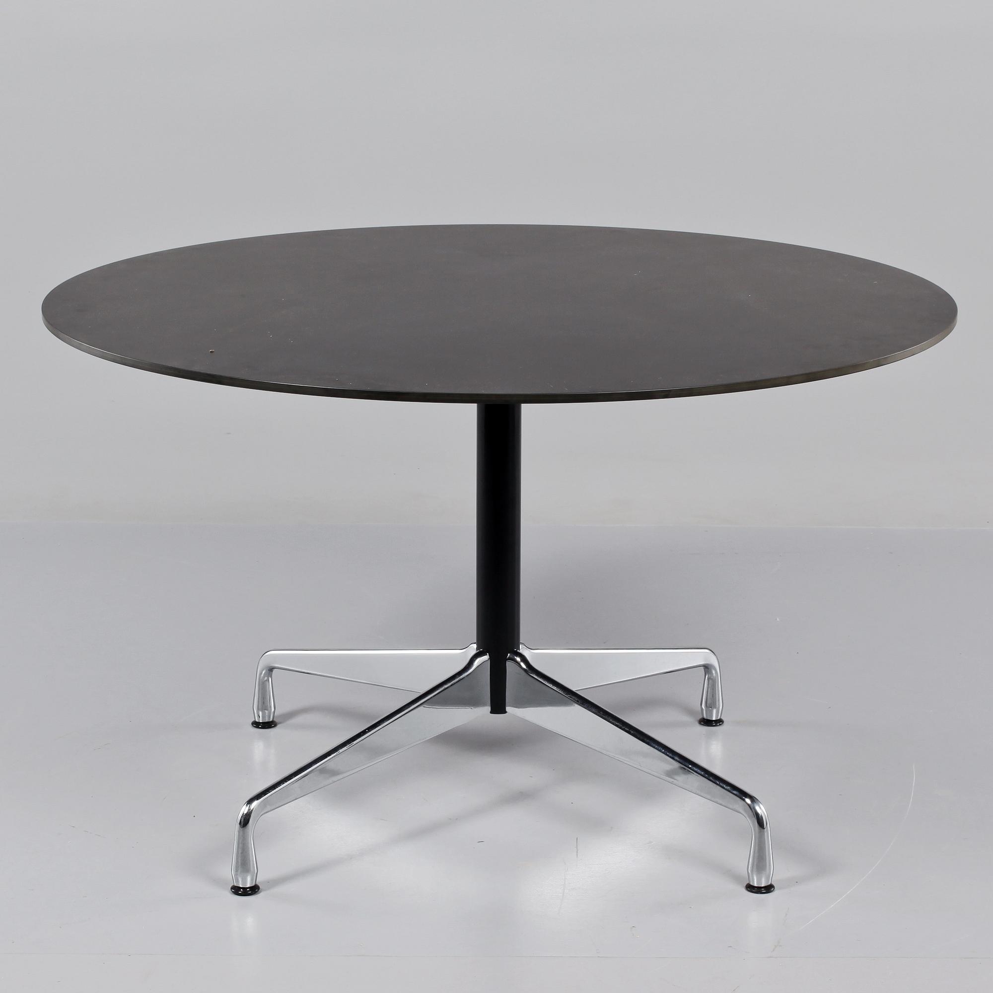 BORD, Charles & Ray Eames, Vitra, 1900-talets andra hälft.