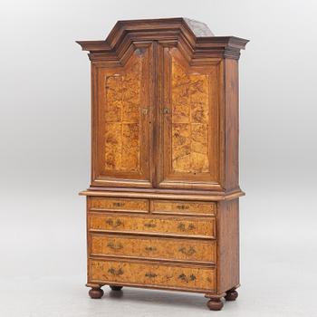 A late Baroque cabinet, first part of the 18th century.