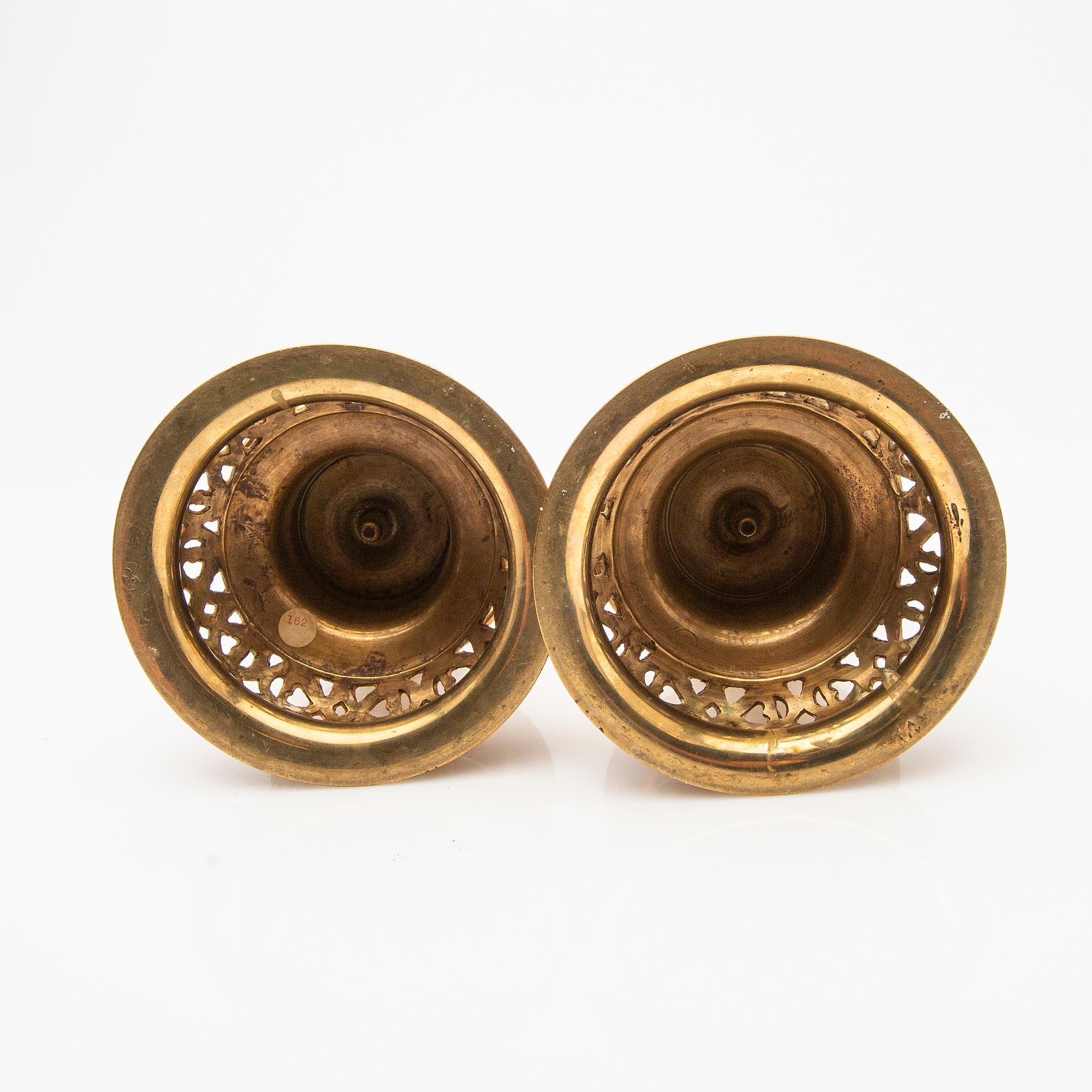 Candelsticks, a pair, brass, Baroque style, 18th/19th century.