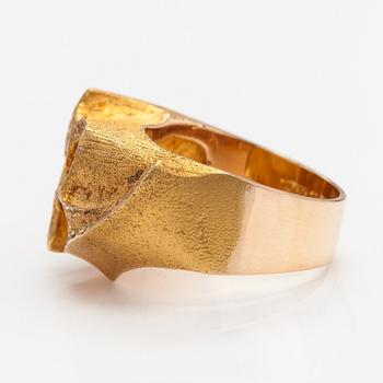 Björn Weckström, A 14K gold ring "Gold peak". Lapponia 1972.