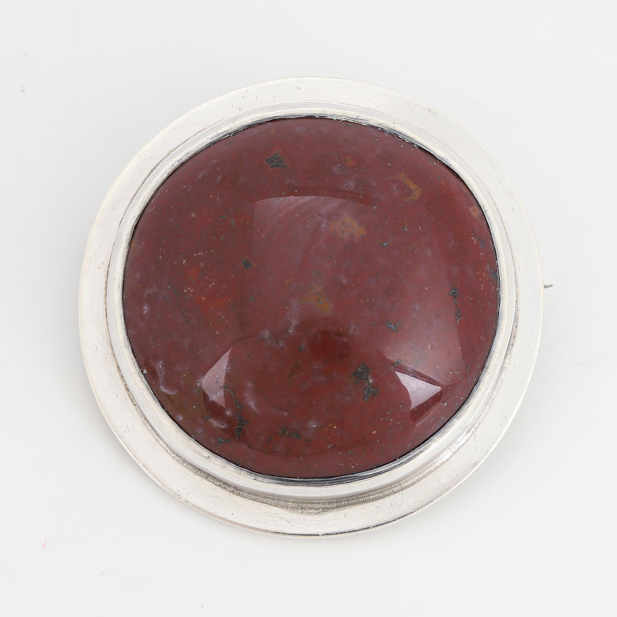 CECILIA JOHANSSON, brosch med cabochonslipad jaspis, Göteborg, 1971.