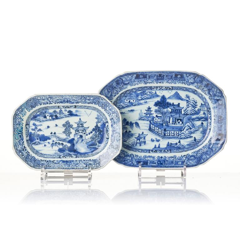 Two blue and white dishes, Qing dynasty, Qianlong (1736-95).