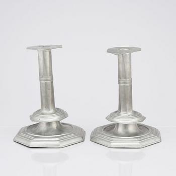 A pair of Swedish Baroque pewter candlesticks.