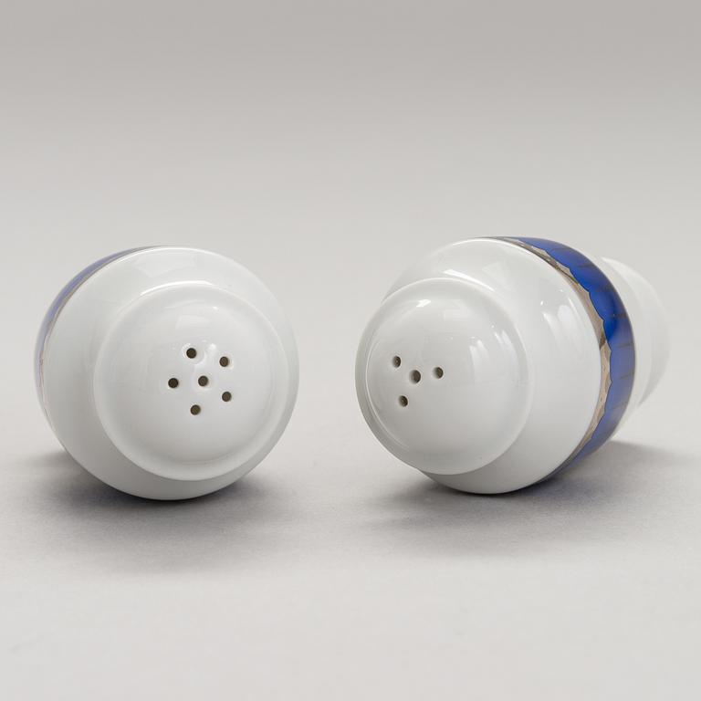 SIGVARD BERNADOTTE, RUOKA-ASTIASTO, 76 osaa, posliinia, "Christineholm".