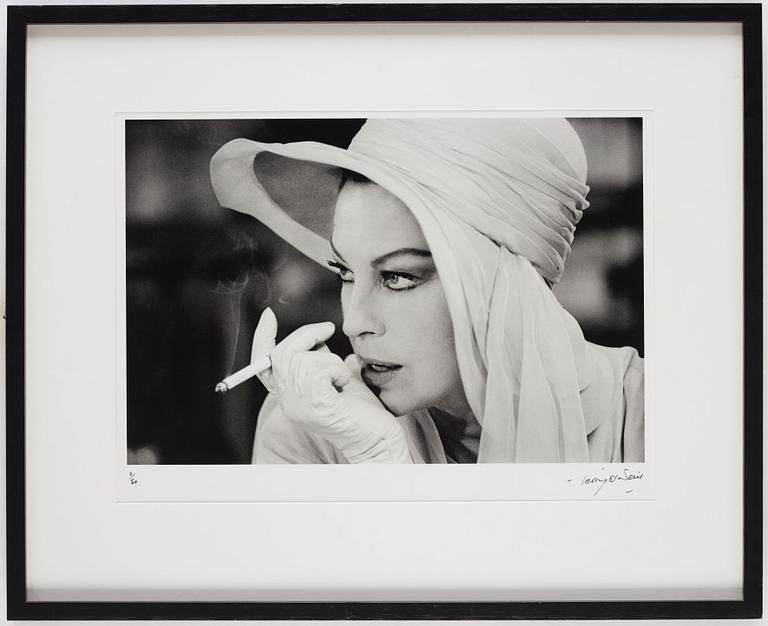 Terry O'Neill, "Ava Gardner, Arizona, 1973".