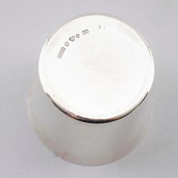 BÄGARE, 12 st, silver, CG Hallberg, Stockholm 1959. Vikt ca 299 gram.