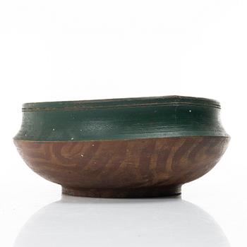 Turned bowl, folk art, 19th century.