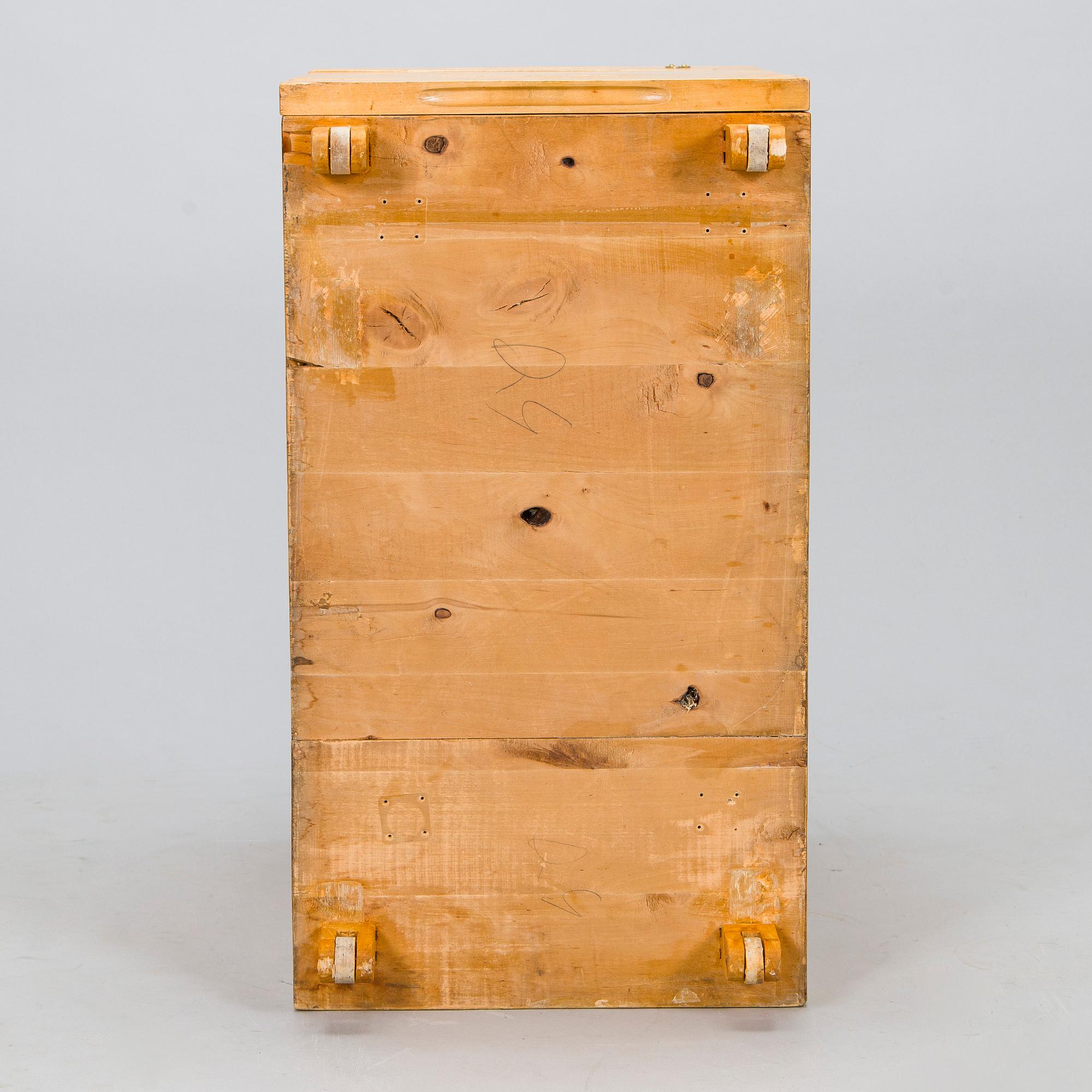 Aino Aalto, modell B96, O.Y. Huonekalu- ja Rakennustyötehdas A.B., 1940-tal.