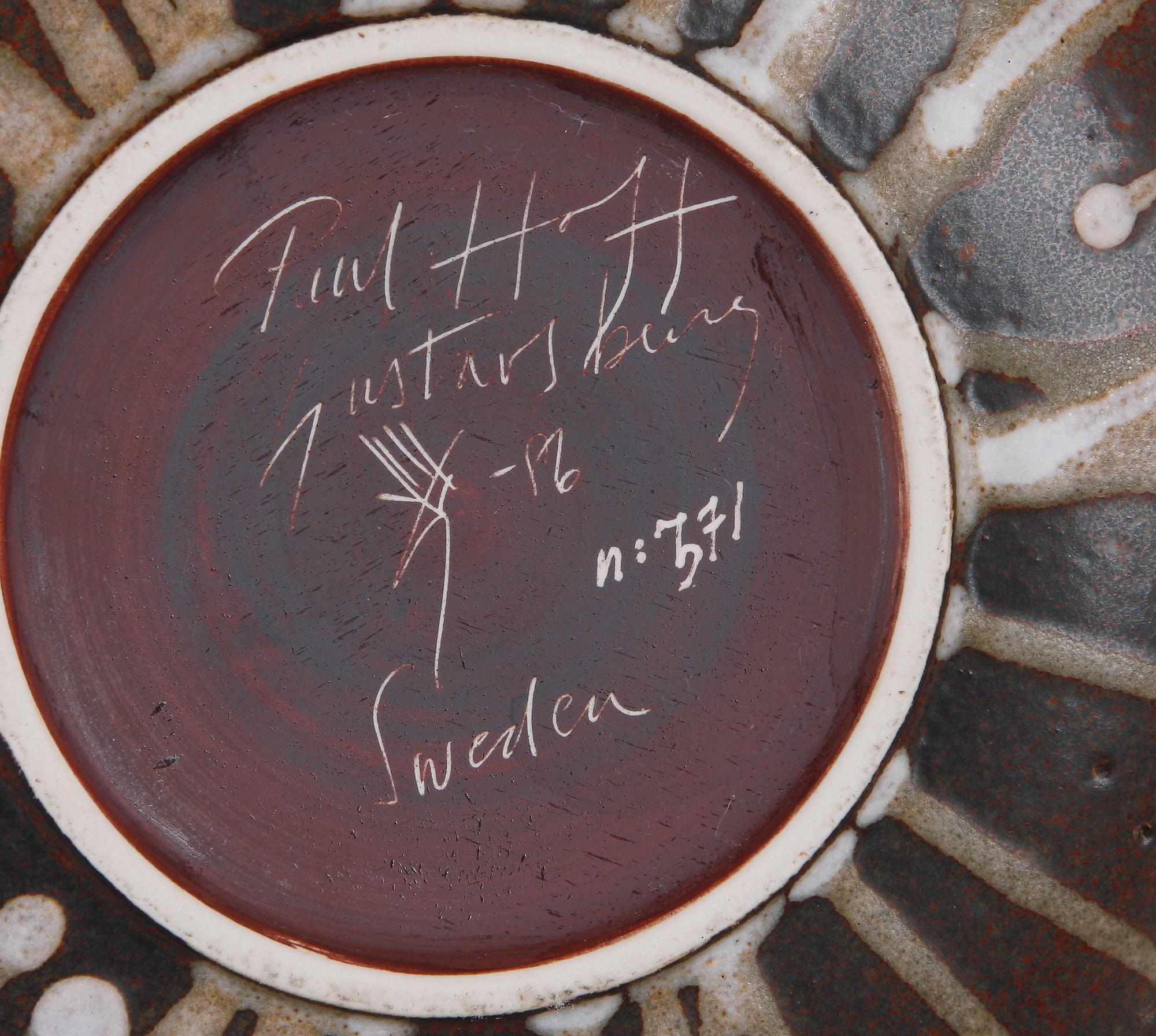 LOCKURNA, keramik, Paul Hoff Gustavsberg. Sign o dat 86.