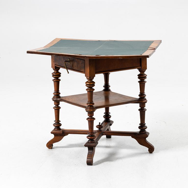 Drop-leaf card table, early 20th century.