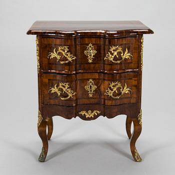 A Rococo chest of drawers, presumably Germany. Latter half of the 18th century.